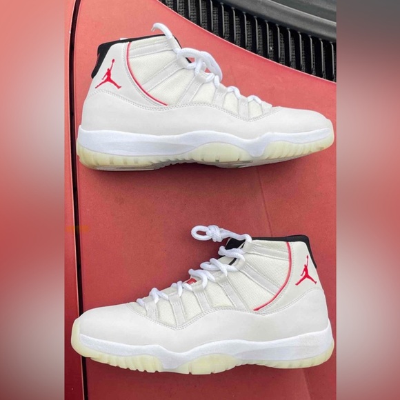 Jordan 11 platinum tint size 10.5 - Picture 1 of 8